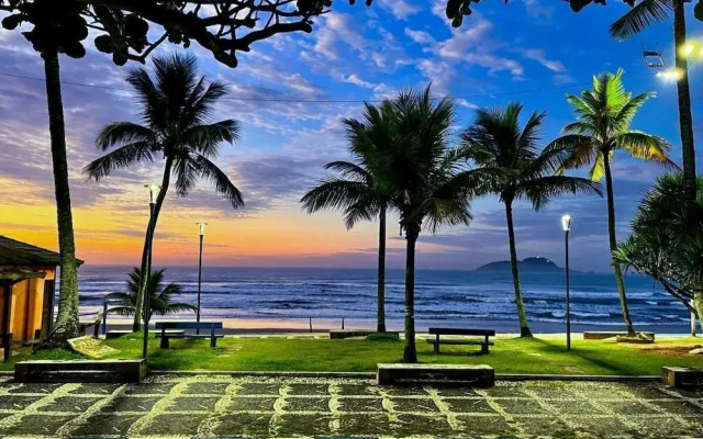 12-Vista Linda Pé na Areia Guarujá-Tombo