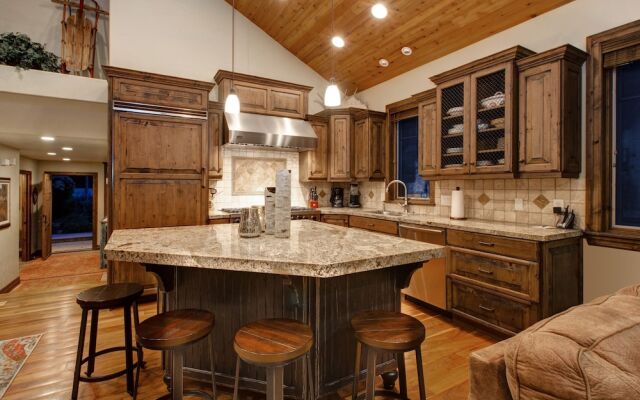 Abode at Quit 'N Time