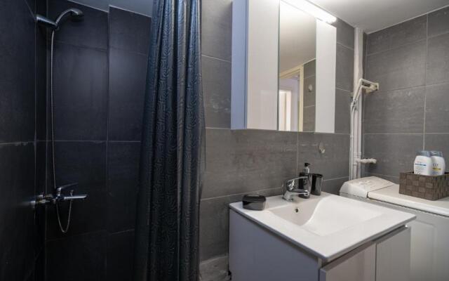 Dimotiko Theatro metro st. 1 bedroom 4 pers. flat