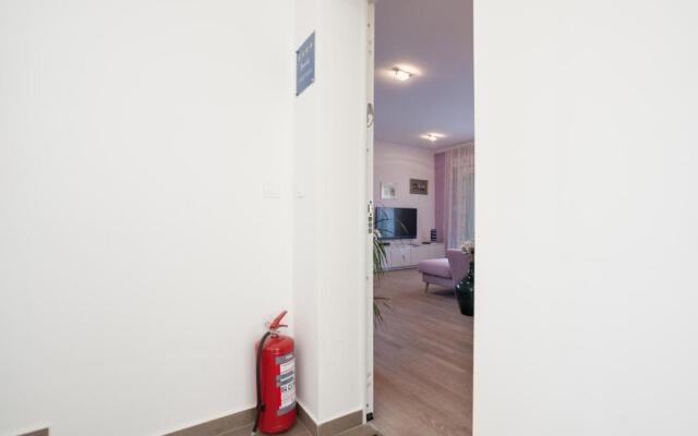 Apartment Tajana Residence