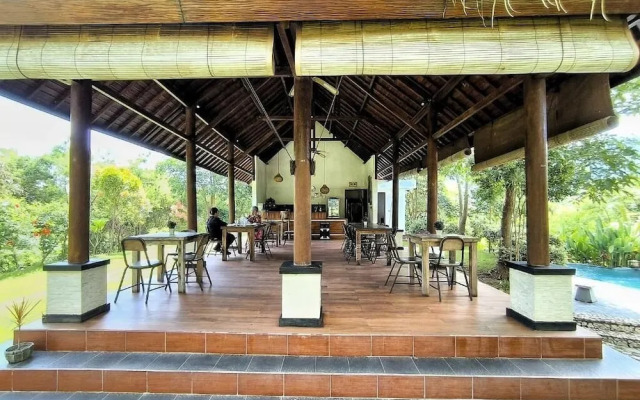 Tanjung Lima Villas Labuan Bajo