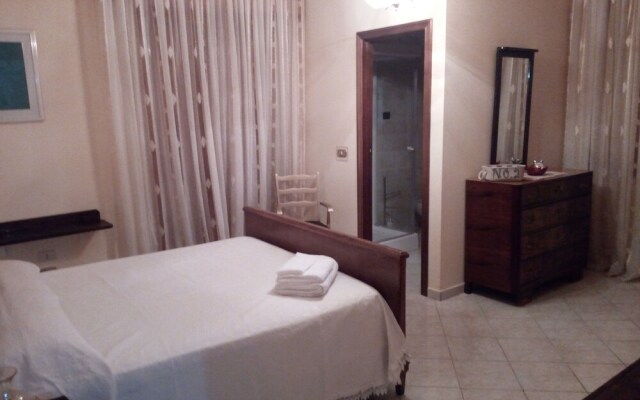 Il Tuo Letto Sullo Stretto