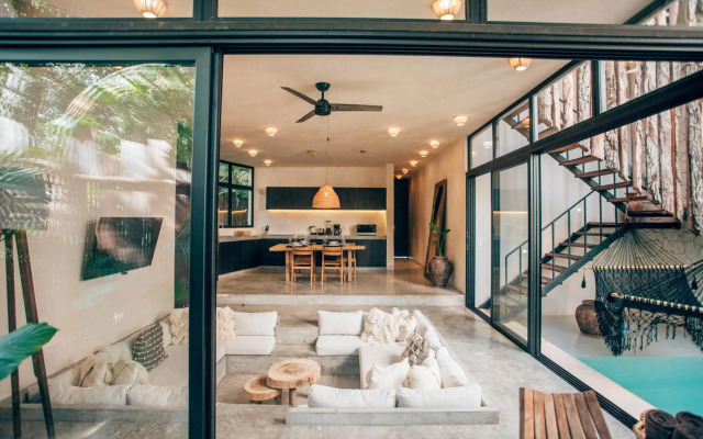 Round Villa Private Pool & Jungle rooftop 2A