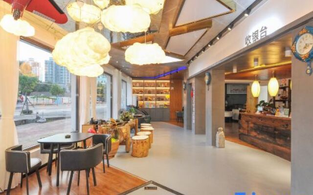 Yintan No.3 Hotel (Beihai Yintan Qiaogang Branch)