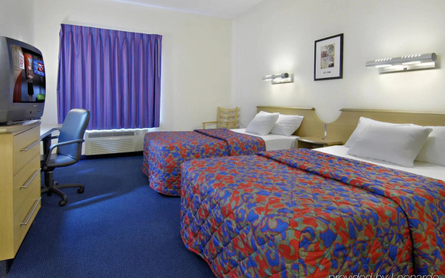 Townhouse Orlando West (ex.Red Roof Inn Orlando West - Ocoee)