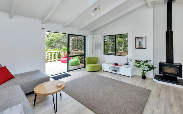 Lofty Te Haumi - Paihia Holiday Home
