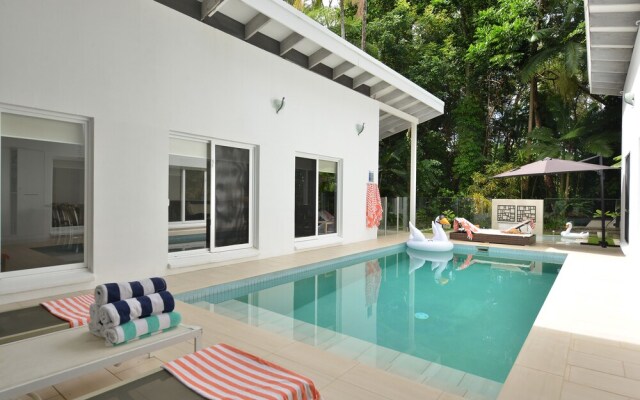 Pavilions in the Palms