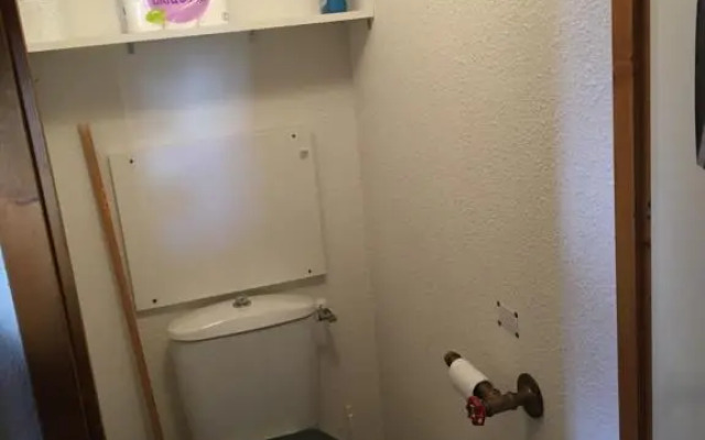 Skis Aux Pieds Station 1800 Dame Blanche