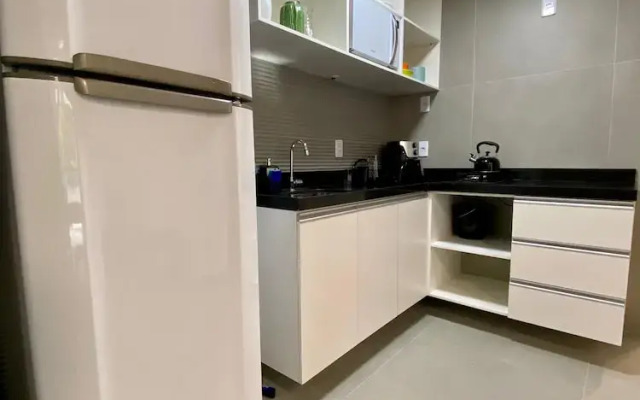Flat a 120 metros das Piscinas Naturais