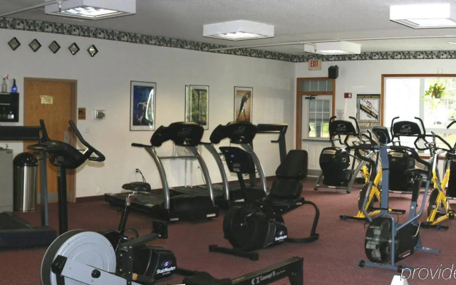 Cabot Inn & Suites