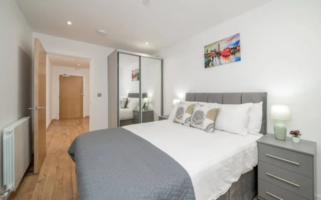 Skyvillion - River View Mins To O2 & London Excel