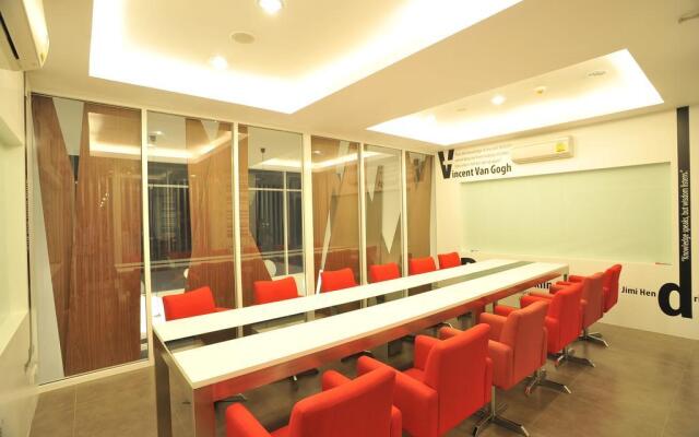 Paeva Luxury Serviced Residence