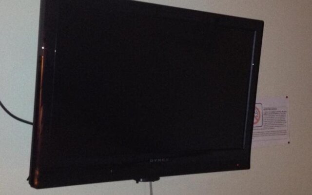 Embassy Motel - Franklin