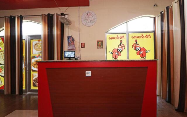 Raj Mahal By OYO Rooms
