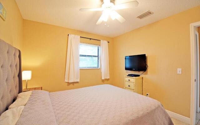 Paradise Beach - West 2414