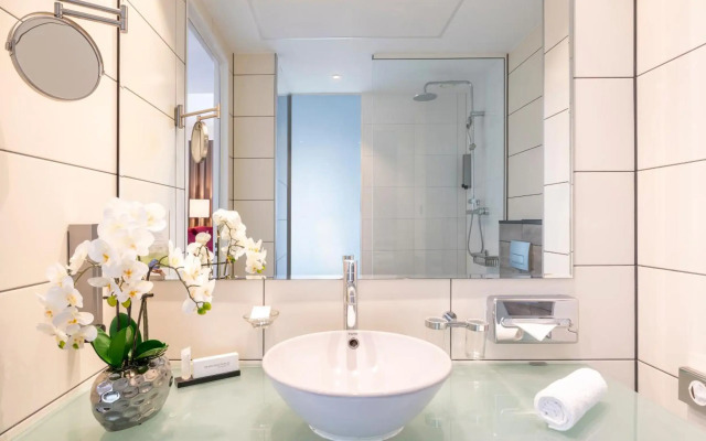 Plaza Premium Grand Winston Hotel