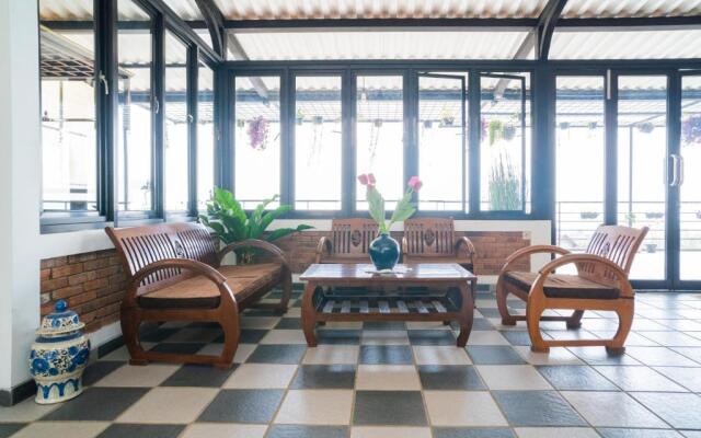 Urbanview Hotel Omah Anin Batu