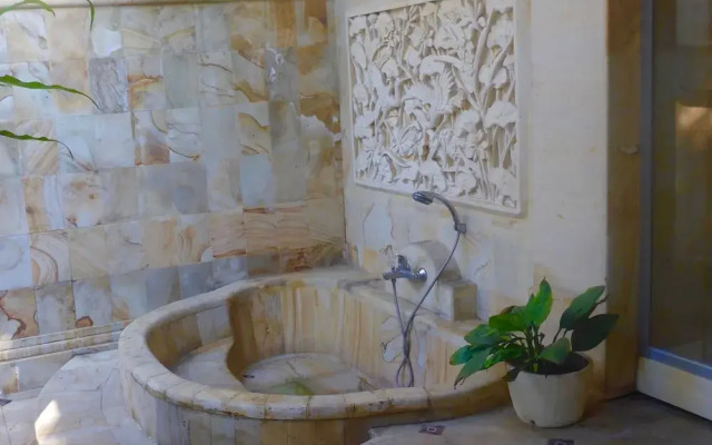 Gunung Paradis Retreat