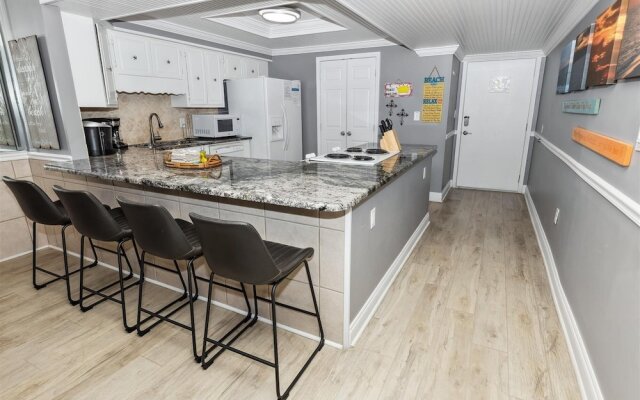 Shoreline 3042 Condo