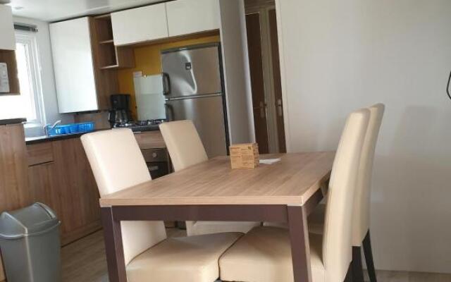 Mobile Home de Luxe 6 à 8 personnes