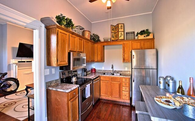 Downtown Savannah Oasis 4 BR 3 BA