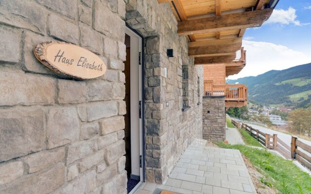 Chalet in Muehlbach am Hochkoenig With Sauna