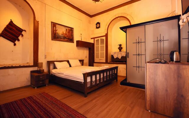 Serif Pasa Konaklari