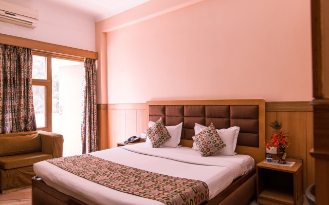 Gautam Hotel – Guest Rooms – Varanasi