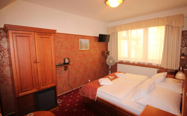 Old Prague Hotel