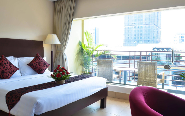 Feeling Home Hotel