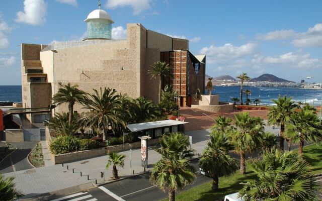 Triana Bella Suites