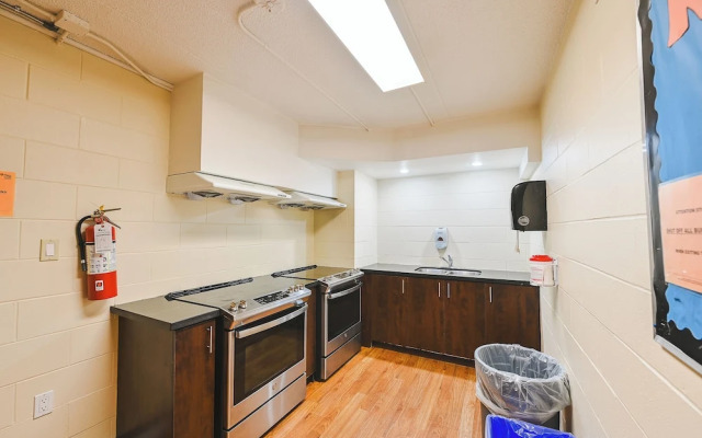 Residence & Conference Centre - Welland