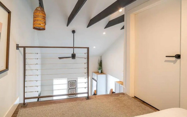 The Loft Columbus Center 1