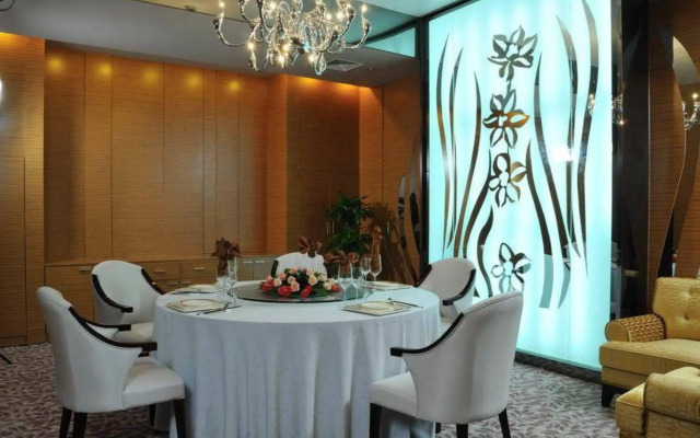 Oriental Garden Hotel