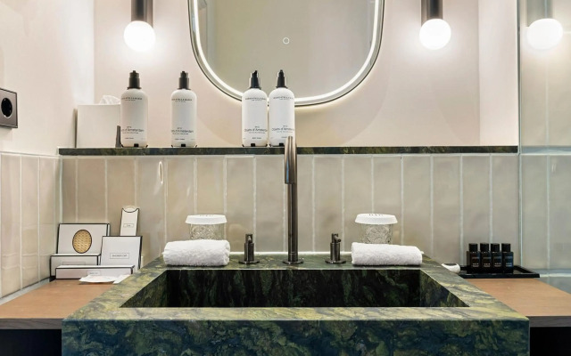 The College Hotel Amsterdam, Autograph Collection