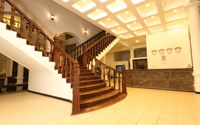 Royal Beach Resort
