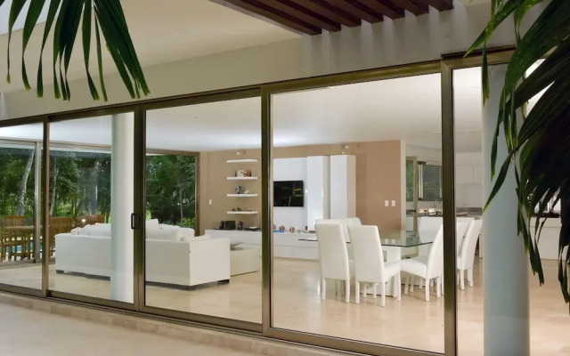 Bahia Principe Vacation Rentals - Three-Bedroom House
