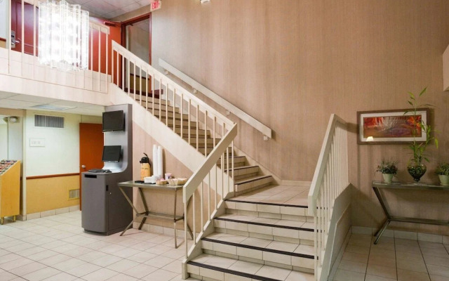 La Quinta Inn Minneapolis Airport Bloomington