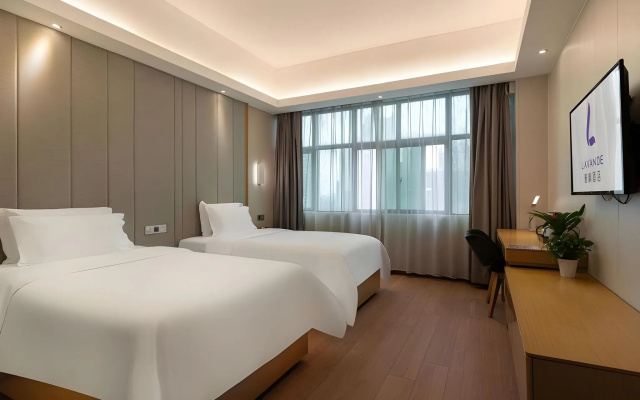 Lavande Hotels Guangzhou Fangcun Huadiwan Metro Station – Guest Rooms – Guangzhou