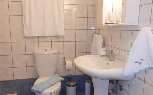 Maro Suites