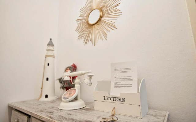 Riverside (with 3 Bedrooms) by JC