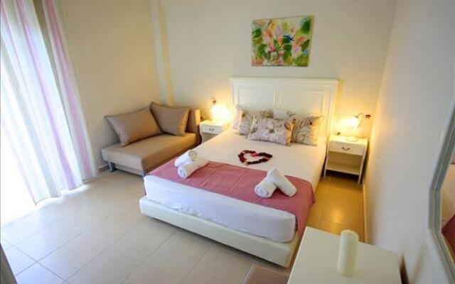 Leonidas Studio Apartments