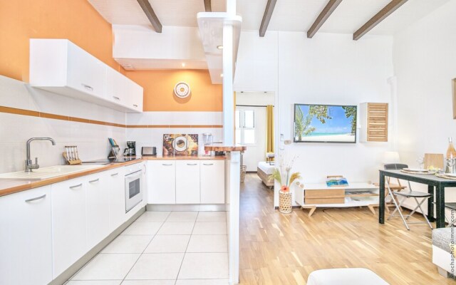 Foyal Suites