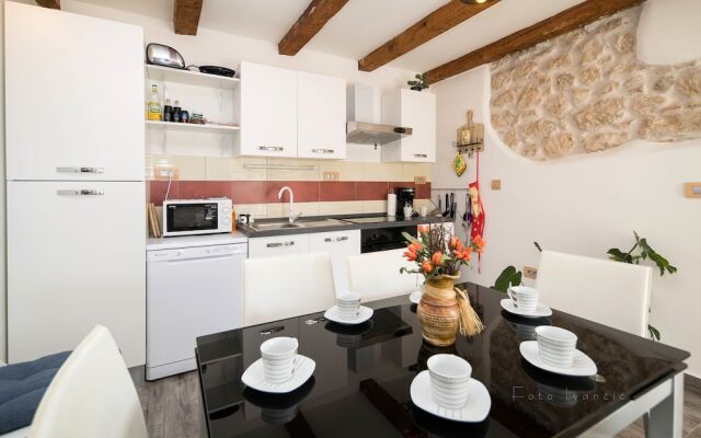 House Odiseja