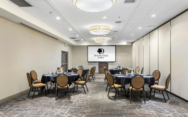 DoubleTree by Hilton Roseville Minneapolis