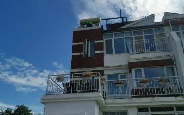 Qingdao Lanhu Meishu