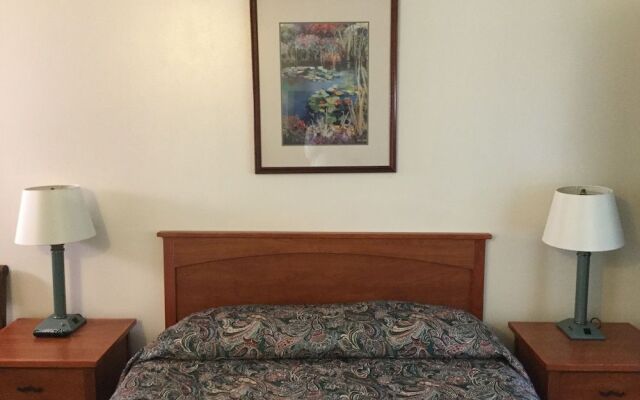 Cedar Lodge Motel