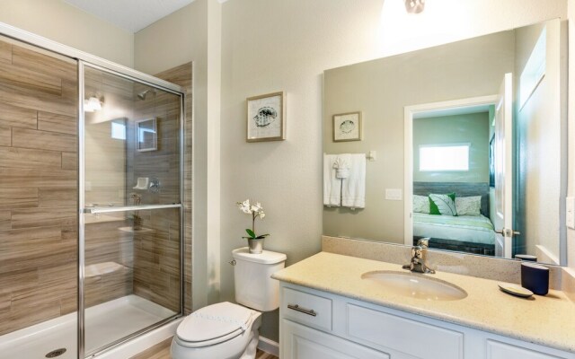 Lake Breeze 6 Bedrooms