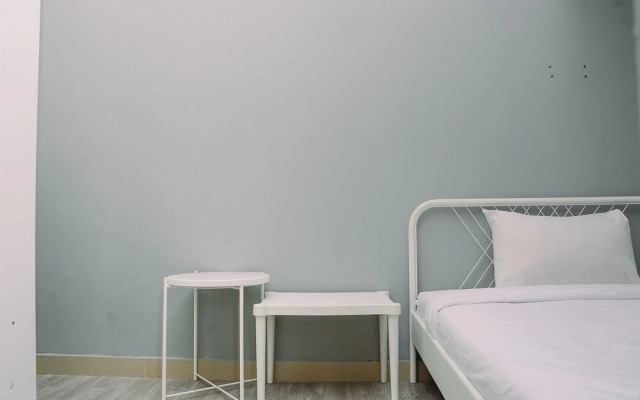 Beautiful and Comfy 2BR Apartment at Royal Olive Residence