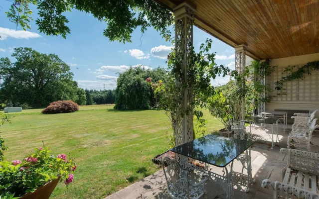 Severn Manor Country Estate